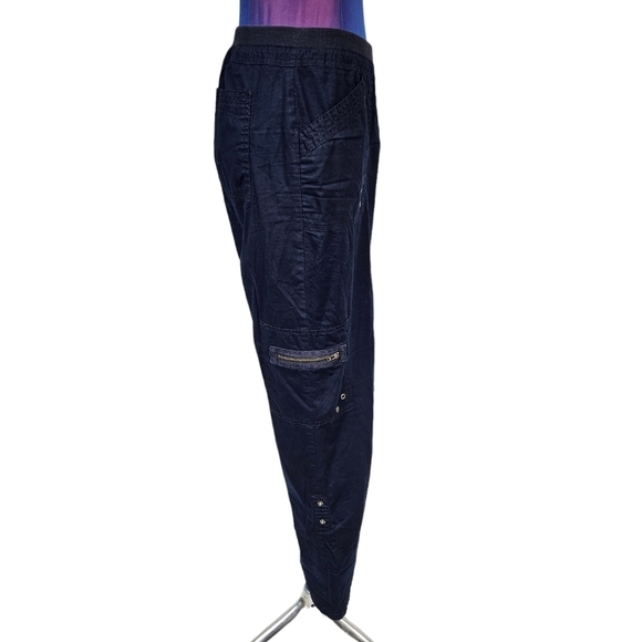 Chico's Navy Y2K Convertible Cargo Pants Size 12 Women's Chico's Size 2 P24 - Picture 5 of 10